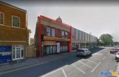 Freehold Restaurant Property in Staines | 2 Separate 2-Bed Flats | Fully Fitted Restaurant