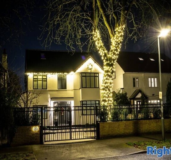 Well established Christmas Decorating business for sale Photo 2