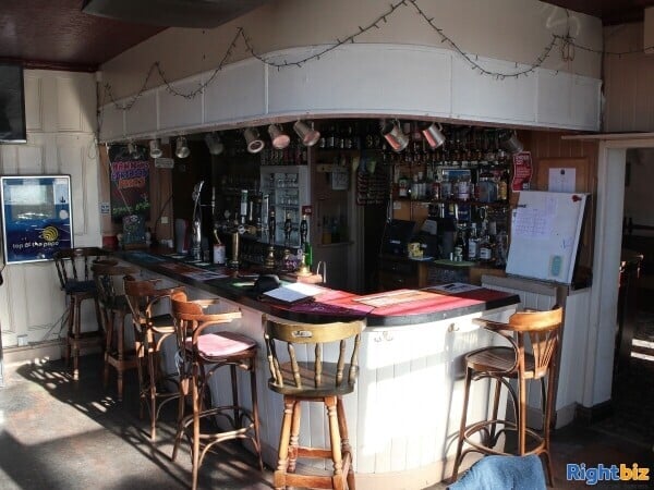 SUFFOLK - 5 BED PUB WITH CAR PARK, KITCHEN & MULTIPLE OUTBUILDINGS Photo 2