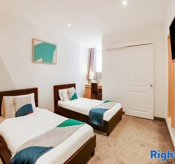 Popular Budget Hotel in Northamptonshire Photo 2