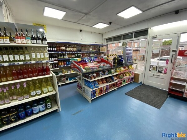 Two Units For Sale: Convenience Store & Closed Newsagent Unit in Middlesbrough Photo 2