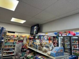 SELF SERVICE GROCERY/CONVENIENCE STORE WITH FULL FREE OFF LICENCE ON MODERN PARADE, SHOREHAM-BY-SEA, Photo 2