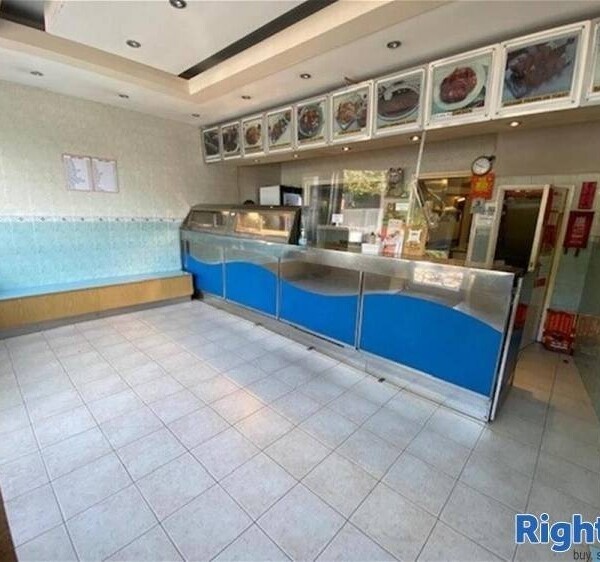 Traditional Fish & Chip Shop Plus Chinese Takeaway - Surrey Photo 2