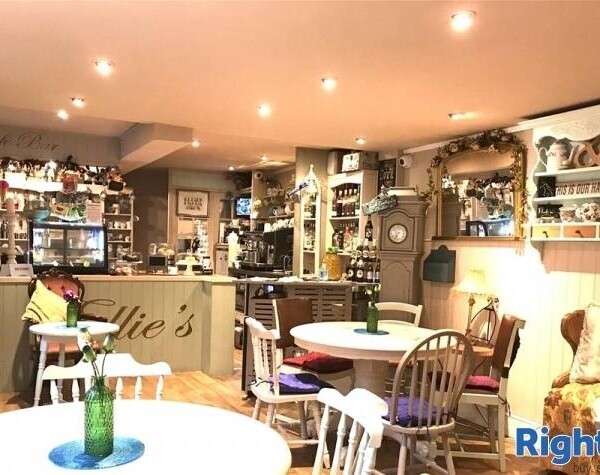 Cafe & Sandwich Bars For Sale in Whitby Photo 2
