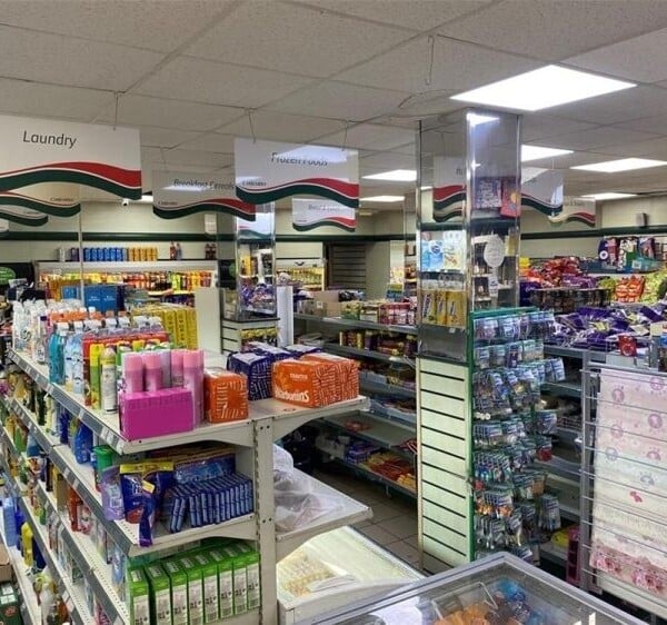 Discount Licenced Grocers - Lanarkshire Photo 2