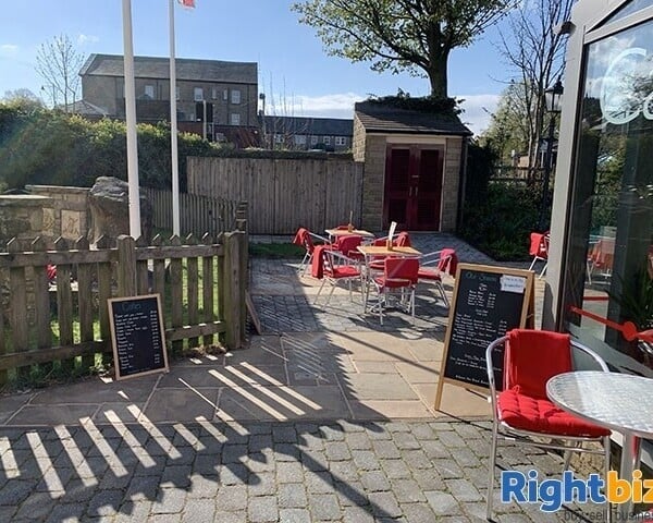 FANTASTIC WELL ESTABLISHED CAFE - LANCASHIRE Photo 2