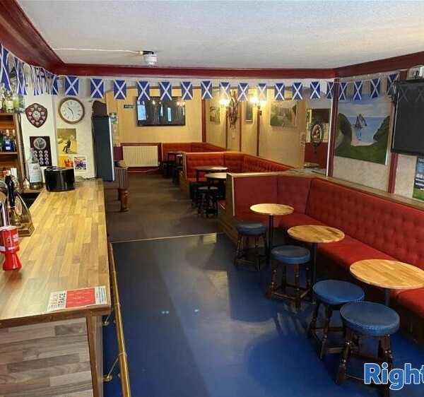 Public Bar and Guest House - Morayshire Photo 2