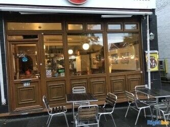 Italian Pizza and pasta restaurant for sale with 2 bad flat in EAST GRINSTEAD