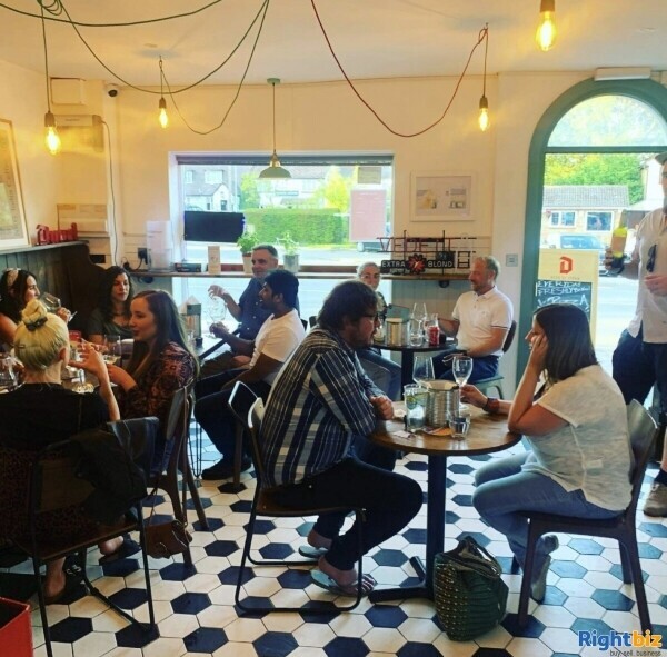 WELL PRESENTED PIZZERIA & COFFEE HOUSE Photo 2
