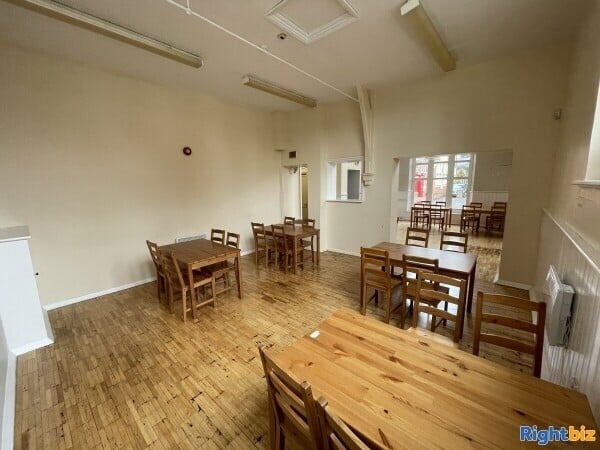 Coffee Shop/ Sandwich Bar To Let - Braintree Essex Photo 2