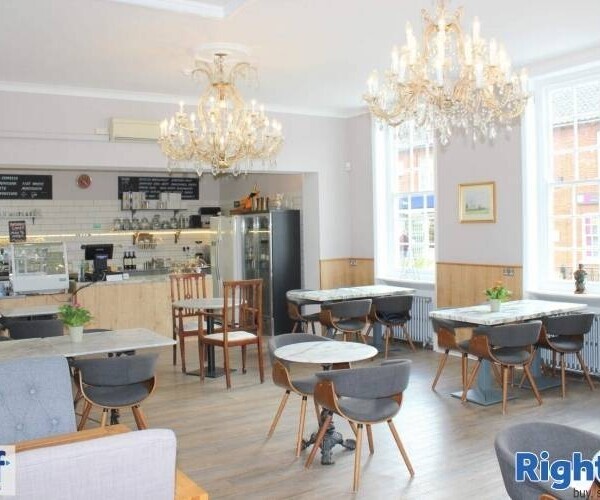 BISTRO, CAFE, RESTAURANT - LODDON, NORFOLK Photo 2
