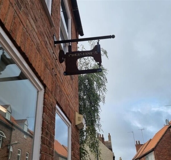 Central Clothes Repair & Alterations Business in Beverley Photo 2