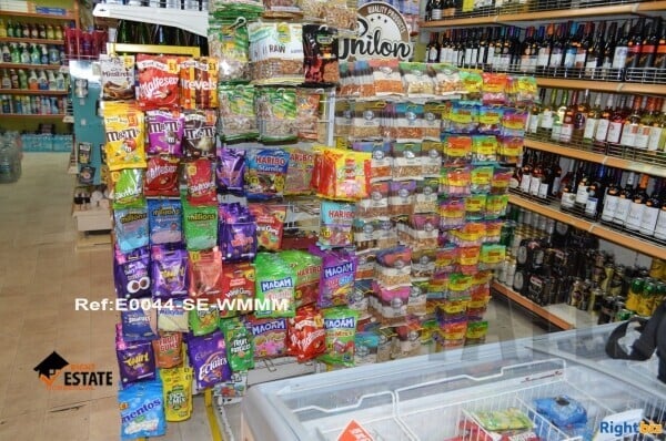 High Turnover Established Off Licence Lease for Sale - Forest Hill Photo 2