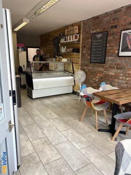 Icecream parlour lease for sale Photo 2