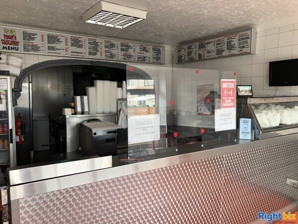 Leasehold Chinese Takeaway for sale or rent Southport Area Photo 2