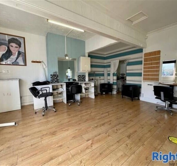 Hair Salons For Sale in Liversedge Photo 2