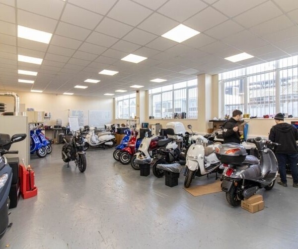 Electric Motorbike Retailer -Hertfordshire Photo 2