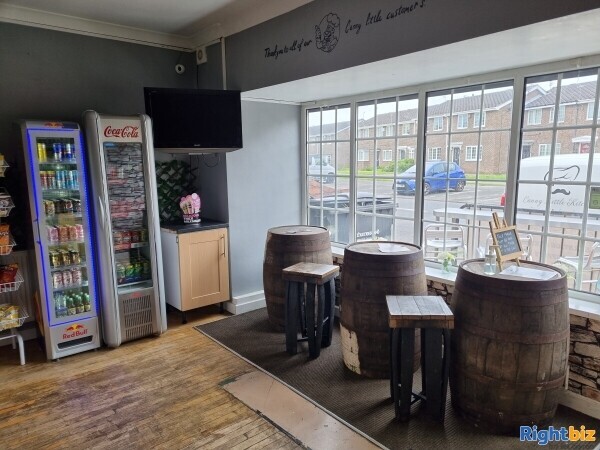 Small cafe / takeaway for sale Photo 2