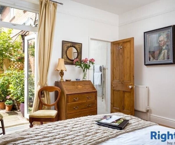 Warm & Friendly Guesthouse in Stratford-Upon-Avon Photo 2