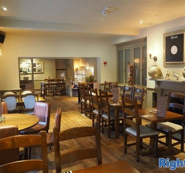 Licenced Trade, Pubs & Clubs For Sale in Retford Photo 2