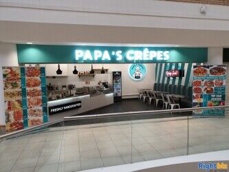 Beautiful Crepe / Waffle unit in a food court. Beautiful Crepe / Waffle unit in a food court.