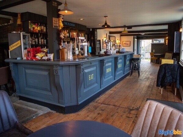 EAST SUSSEX - THRIVING DESTINATION PUB Photo 2