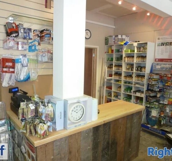 HOMEWARE/HARDWARE/COOKWARE/DIY STORE Photo 2