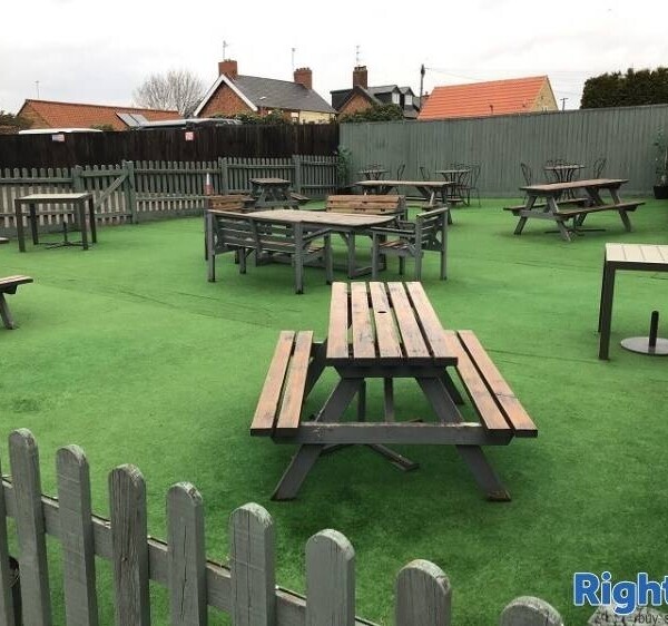 Well Established Pub For Sale Photo 2