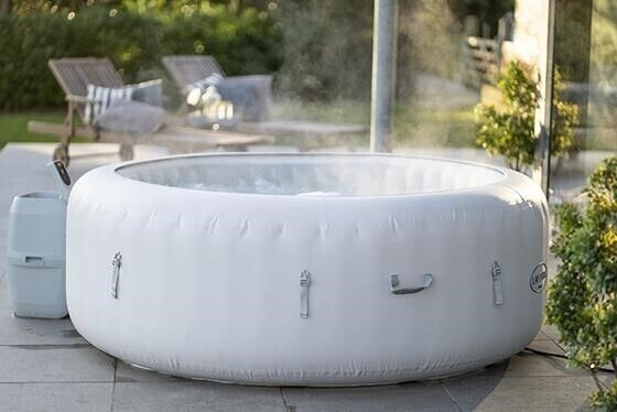 Relocatable Hot Tub & Party Hire - Lancaster Photo 2