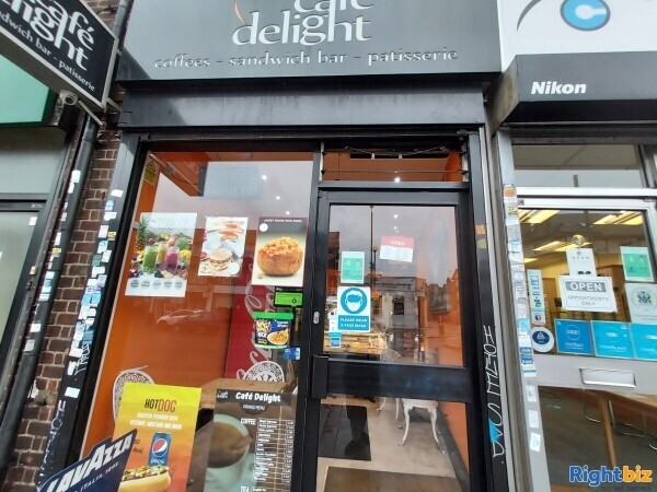 Coffee shop/Sandwich Bar for sale near a station parade in Harrow Photo 2