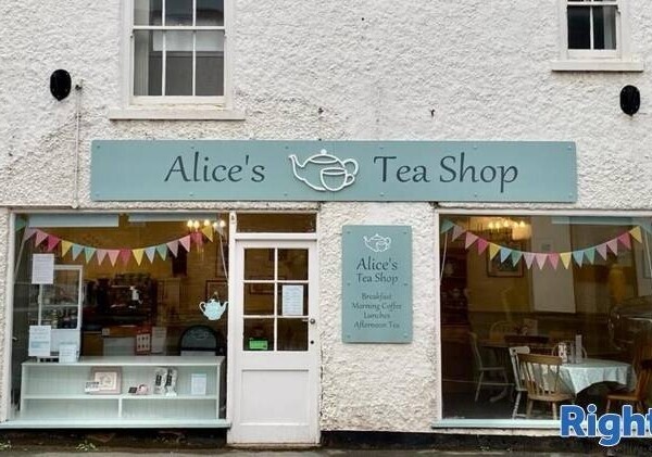Leasehold Independent Tea Room Located in Keyworth Photo 2