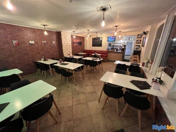 Bistro cafe restaurant for sale Photo 2