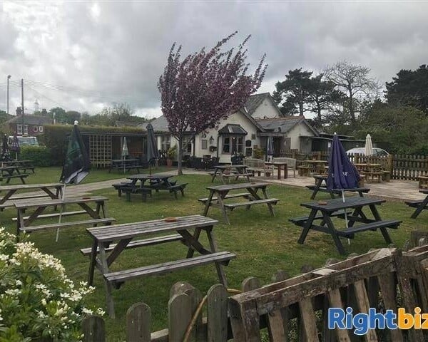 AWARD WINNING PUBLIC HOUSE Photo 2
