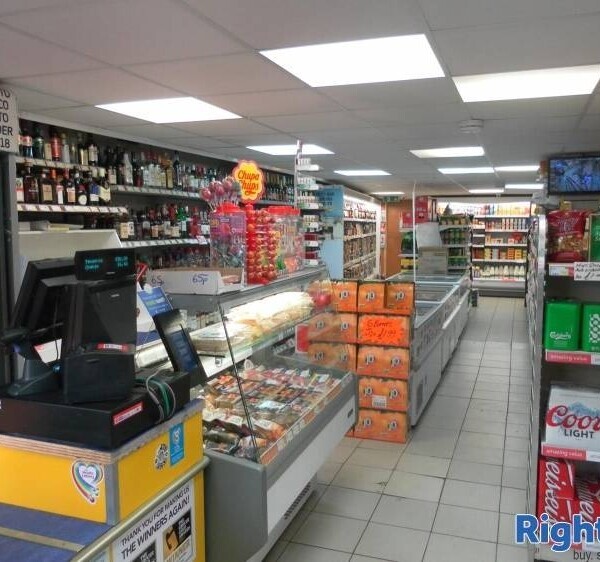 Freehold Convenience Store & Off-License Located In Polesworth Photo 2