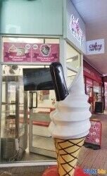 Desserts / bubble tea  shop/ cafe for sale in Cwmbran shopping centre south wales