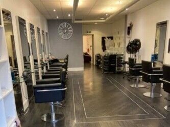Well Presented Hair Salon For Sale Photo 2