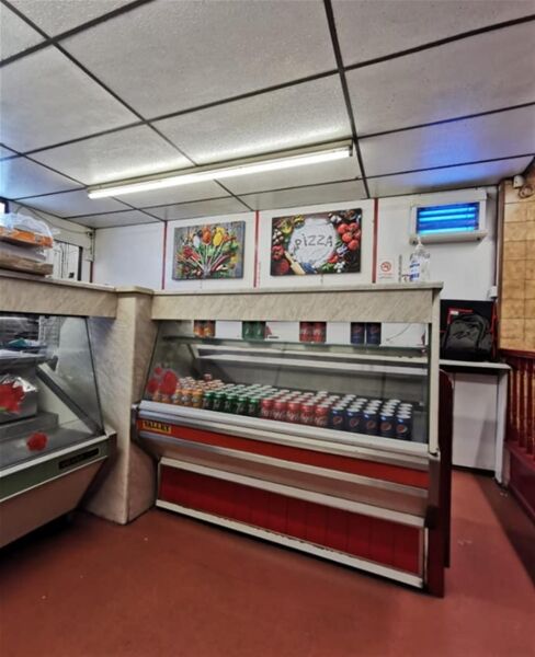 PIZZA & KEBAB TAKEAWAY busy main road position CHORLEY AREA