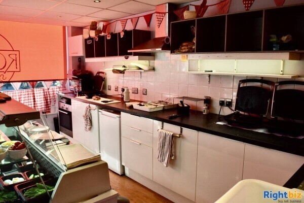 BUSY SANDWICH BAR LOW OVERHEADS LOCATED IN HOVE, EAST SUSSEX Photo 2