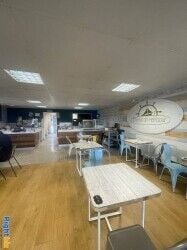 Leasehold restaurant and coffee shop