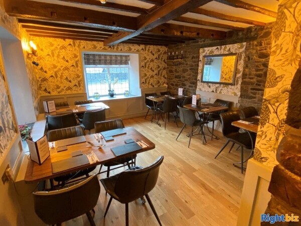 POWYS - RECENTLY REFURBISHED MID-WALES 16TH CENTURY VILLAGE INN Photo 2