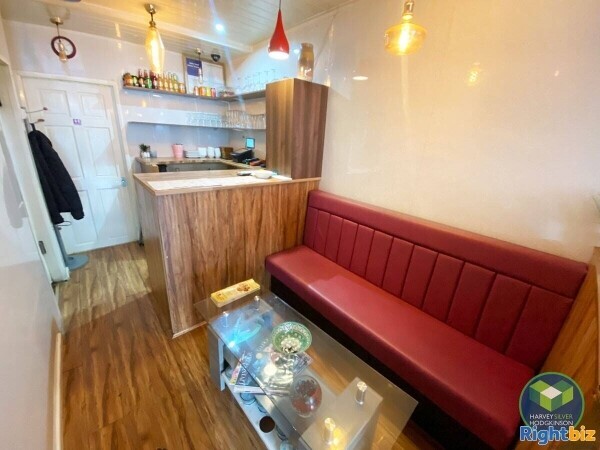 RESTAURANT: ASHTON UPON MERSEY, SALE: Photo 2