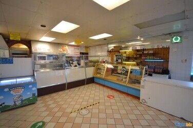 Popular traditional Fish and Chip Shop for sale in Glenrothes. (ref 1437) Popular traditional Fish and Chip Shop for sale in Glenrothes. (ref 1437)