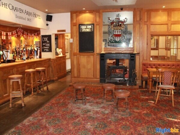 SHROPSHIRE - SUBSTANTIAL GEORGIAN INN Photo 2