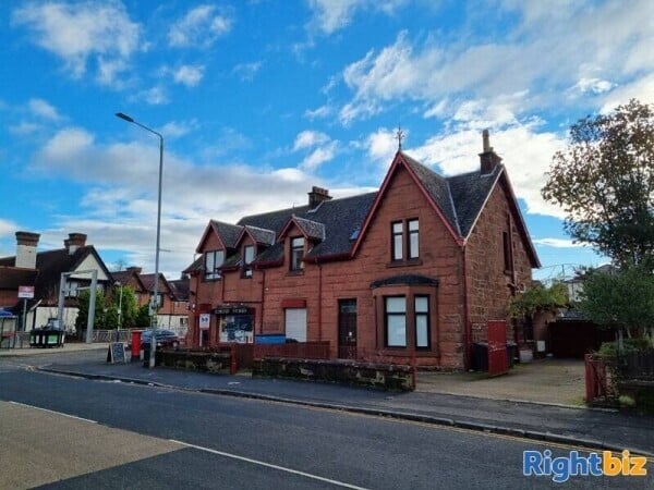 Convenience Store, Fish & Chip Shop, Bed & Breakfast and large family home in Loch Lomond Photo 2