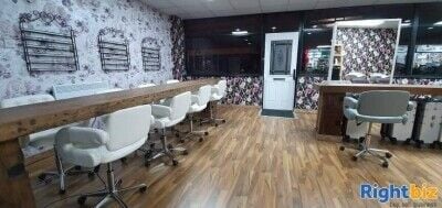 Unisex beauty salon for sale