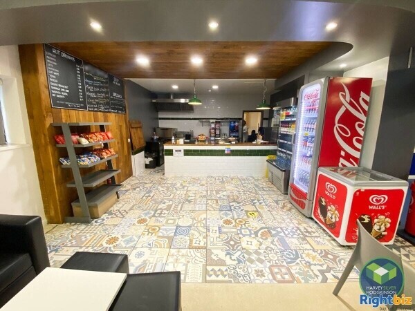 CAFE: TRAFFORD PARK: Photo 2