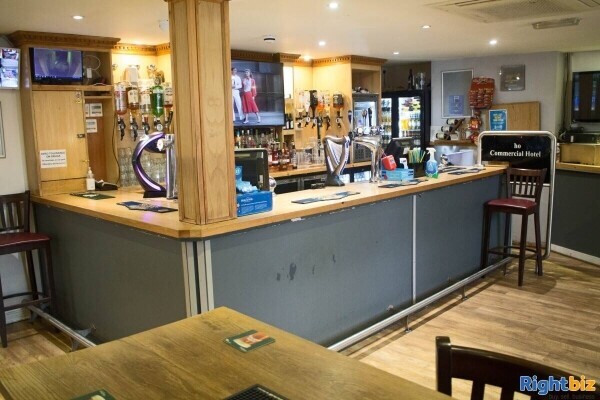 LANCASHIRE - WET LED COMMUNITY LOCAL PUBLIC HOUSE WITH LETTING ROOMS Photo 2