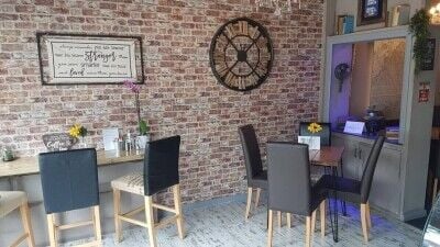 Newly created busy Coffee Shop, leasehold with additional income from established room rental. Newly created busy Coffee Shop, leasehold with additional income from established room rental.