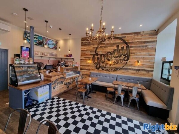 Stunning Dessert Parlour with Class 3 hot food consent within the affluent town of Bothwell Photo 2