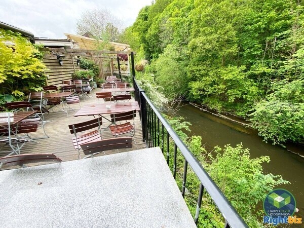 LICENSED RESTAURANT/BAKERY: MARPLE BRIDGE: Photo 2
